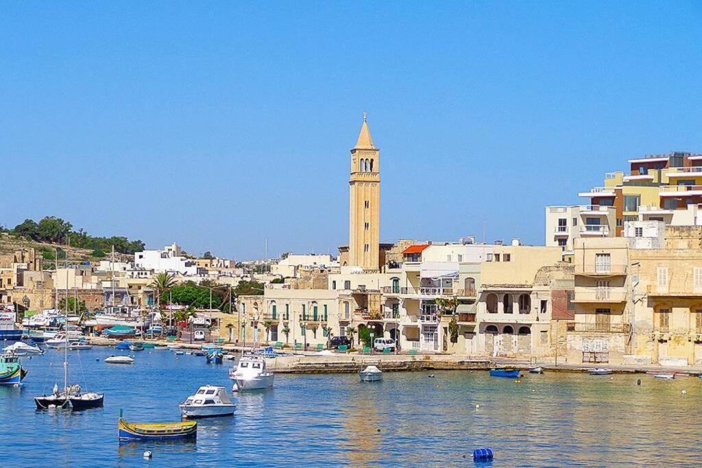 Ramzam - Spacious & Modern 3 Bedroom With Roof Terrace Apartment Marsaskala